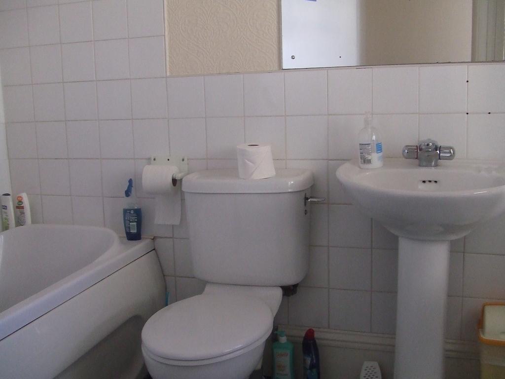 Alister Guest House Saint Helier Room photo